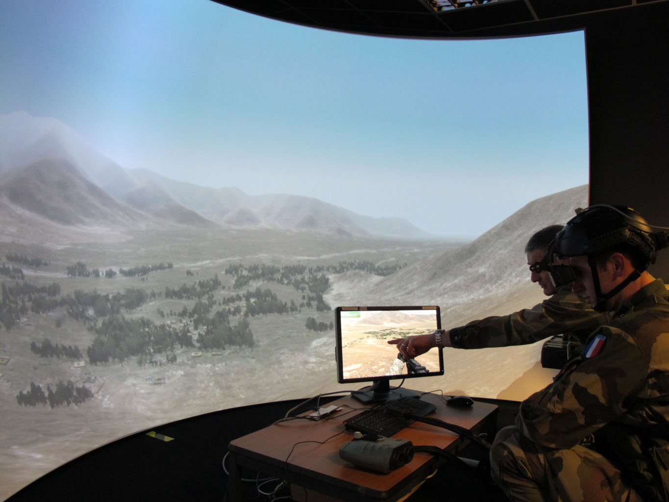 FAC French Air Force Forward Air Controller JTAC military simulation training dome display systems projection systems